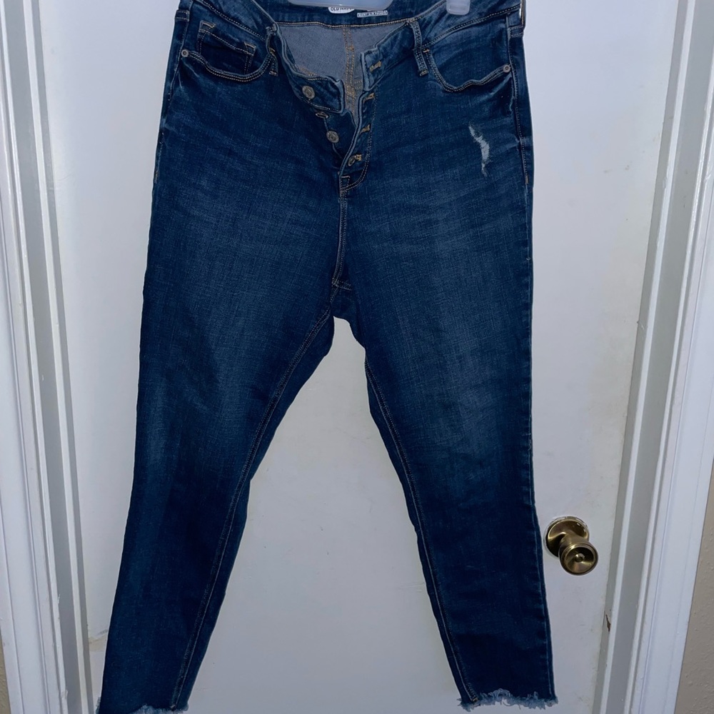 CLOSET CLEAROUT Old Navy Rockstar Super Skinny Button Fly Jeans